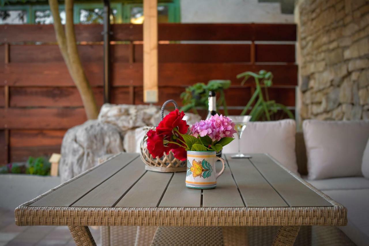 Vintage Garden Apartment Pula Exterior foto